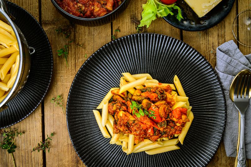 Penne all'Arrabbiata mit scharfer Tomatensoße